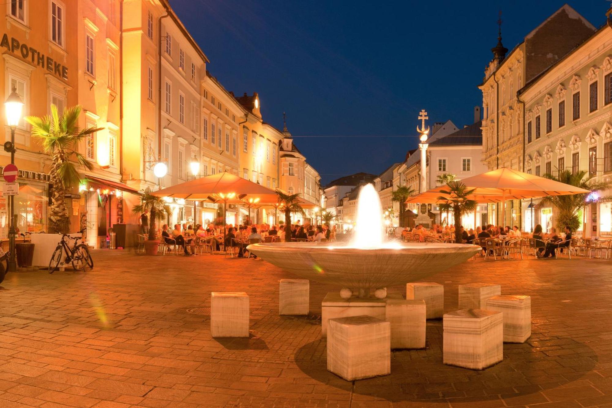 Cityhotel Am Domplatz Self-Checkin Klagenfurt am Woerthersee Exteriör bild