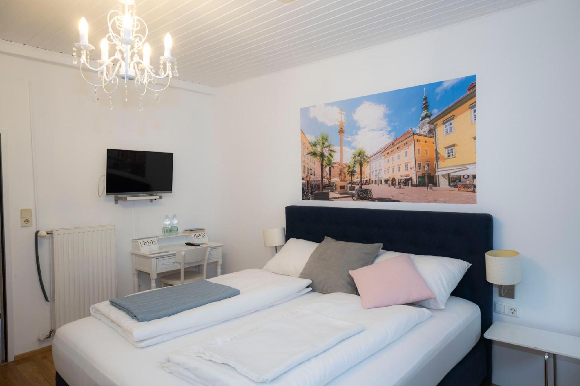 Cityhotel Am Domplatz Self-Checkin Klagenfurt am Woerthersee Exteriör bild