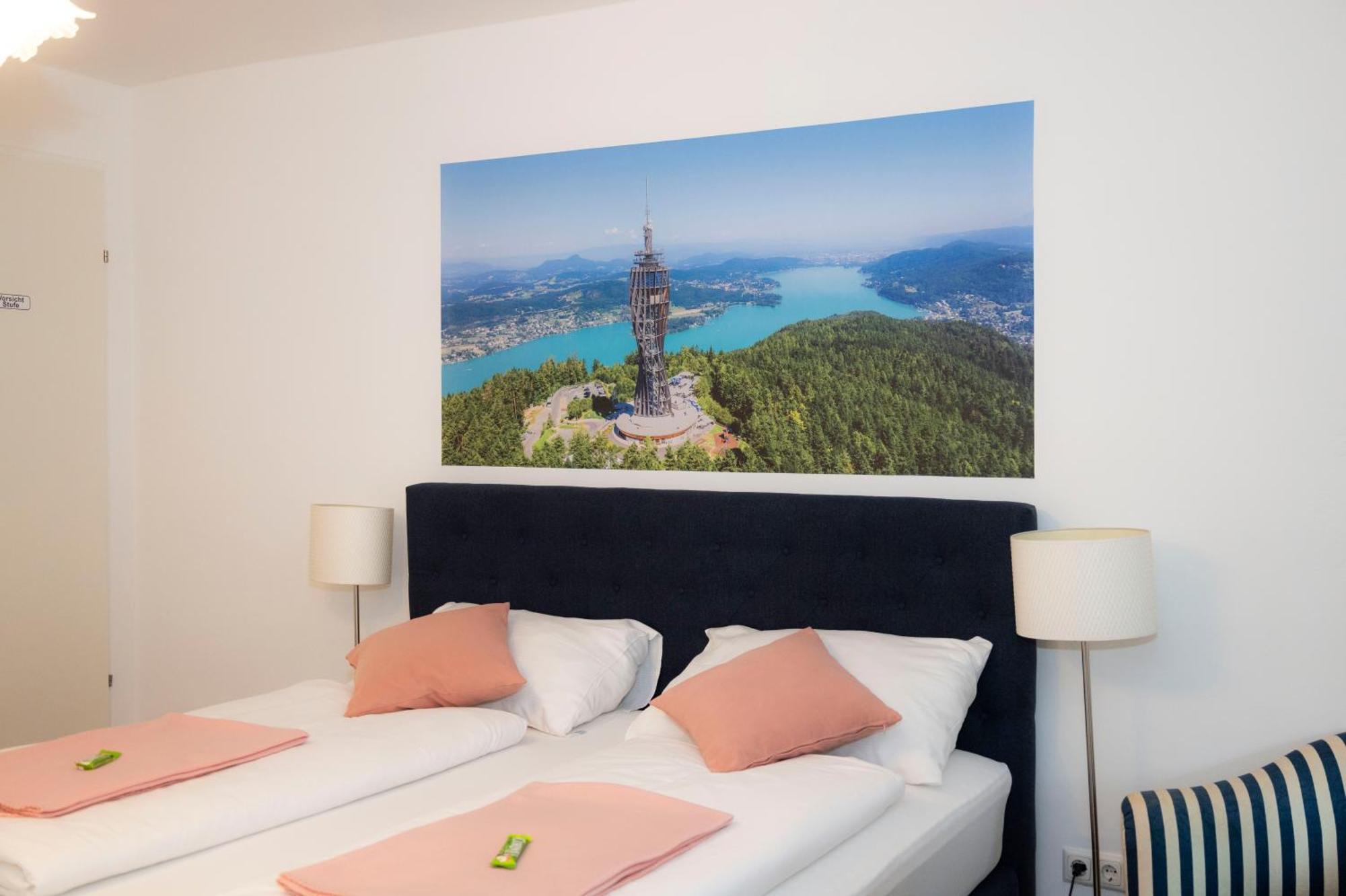 Cityhotel Am Domplatz Self-Checkin Klagenfurt am Woerthersee Exteriör bild